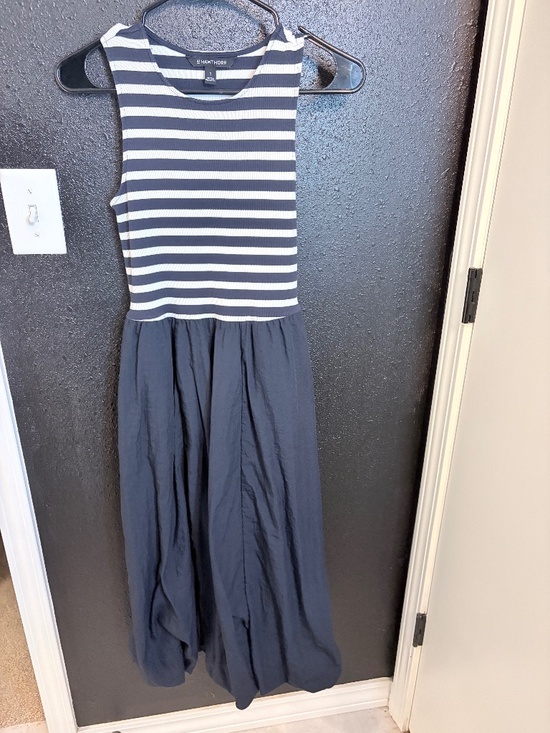 Hawthorn Dresses & Skirts - Hawthorn Bubble-Hem Maxi Dress (S)